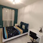 Meuble F4 Centre Proche Gare Sncf, Stade Rugby, Jaude, Appartement *
