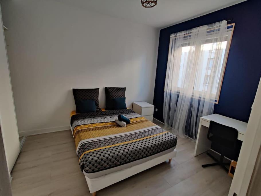 Meuble F4 Centre Proche Gare Sncf, Stade Rugby, Jaude, Apartment Clermont-Ferrand